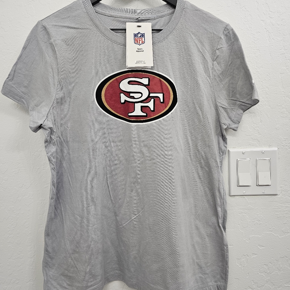 Women's Nike San Francisco 49er tshirt
